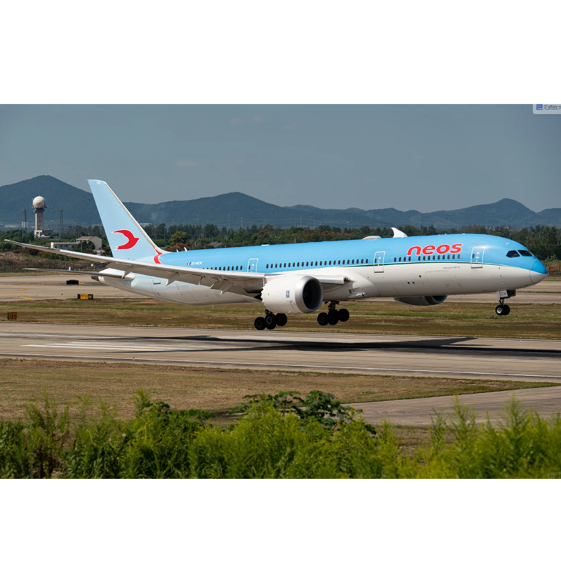 1:200 Scale B737 MAX8 Neos Air - Model Airplane Plastic ulasan dan harga